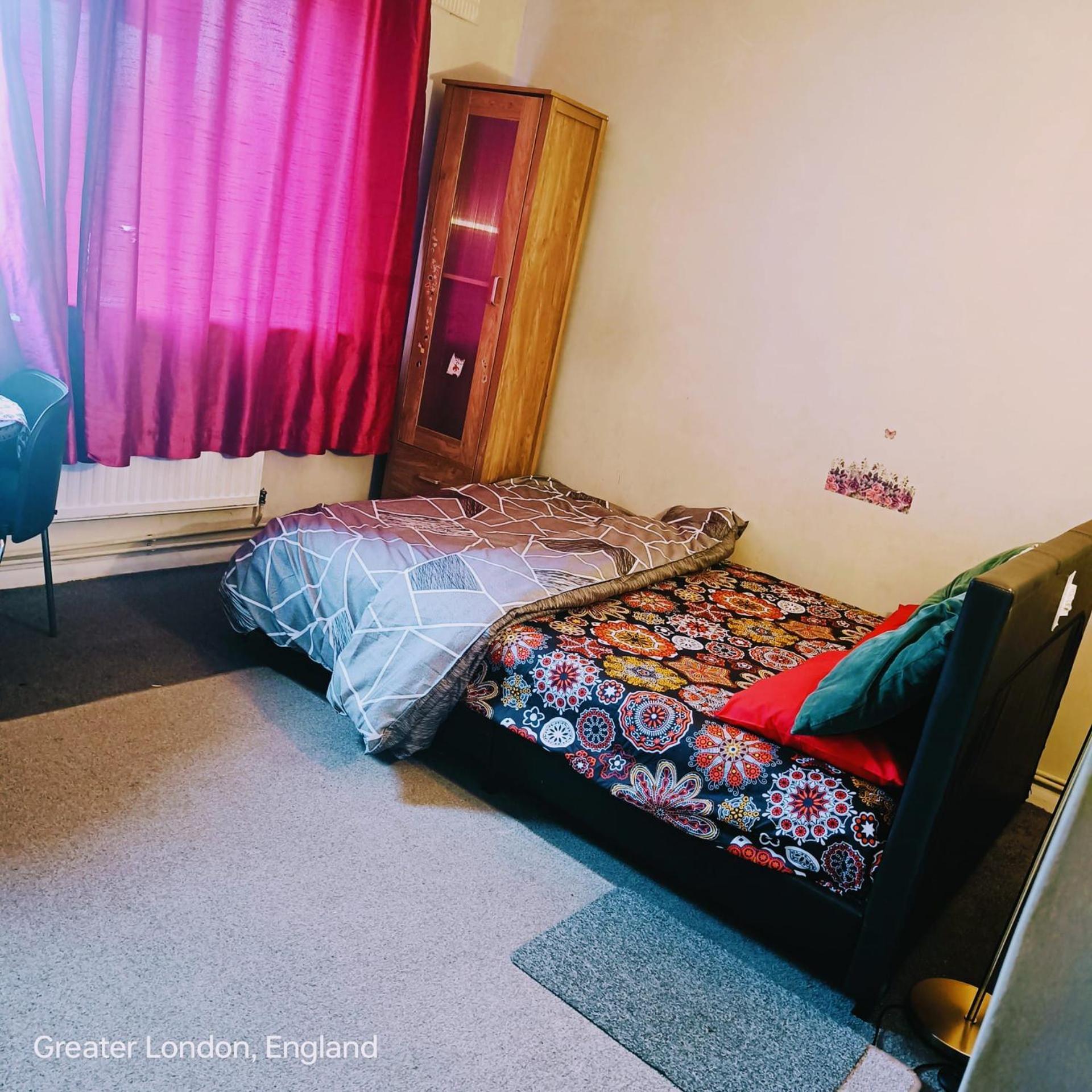 Cosy Private Room In Hornchurch, London With Free Parking Экстерьер фото
